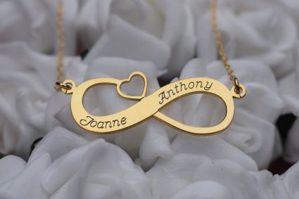 9ct Yellow Gold Infinity With Heart Necklace