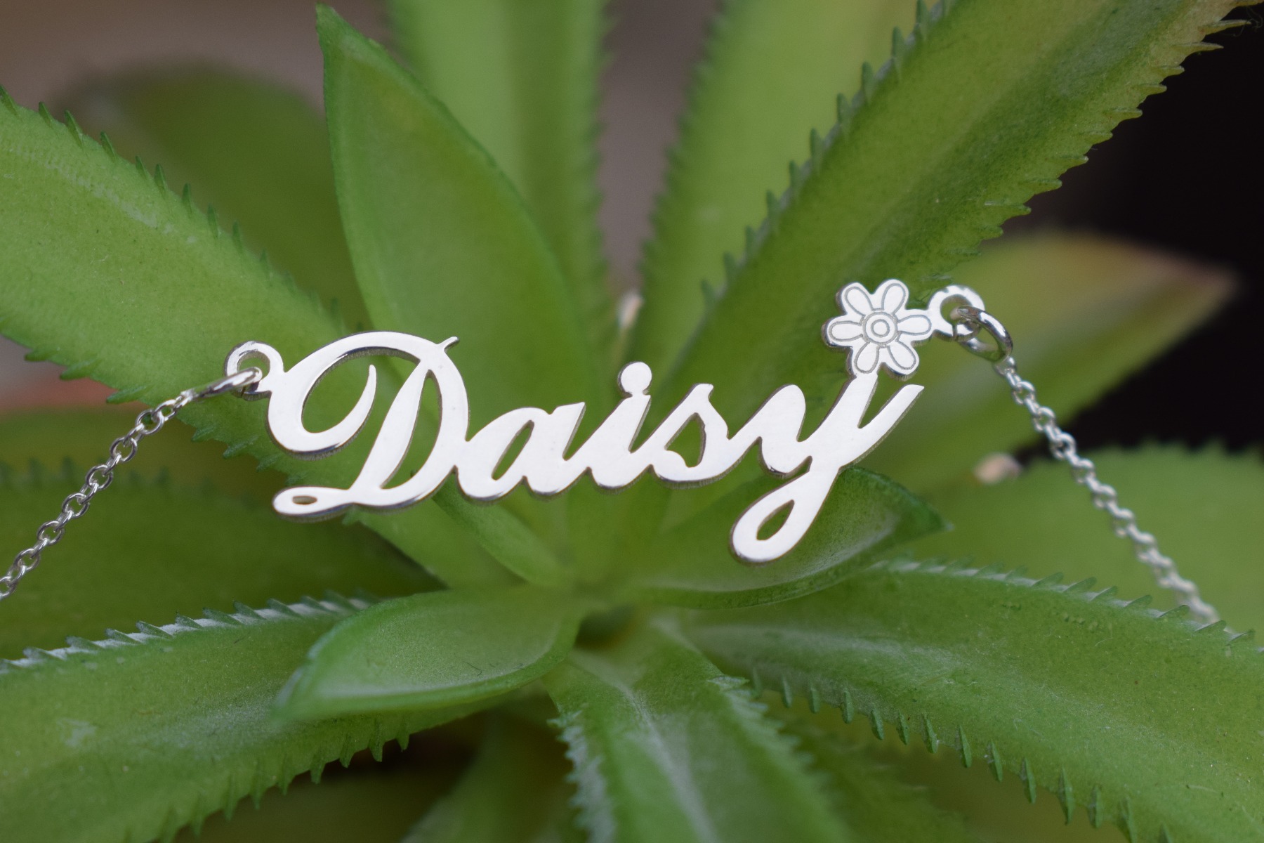 Sterling Silver Carrie Style Personalised Name Necklace with Daisy