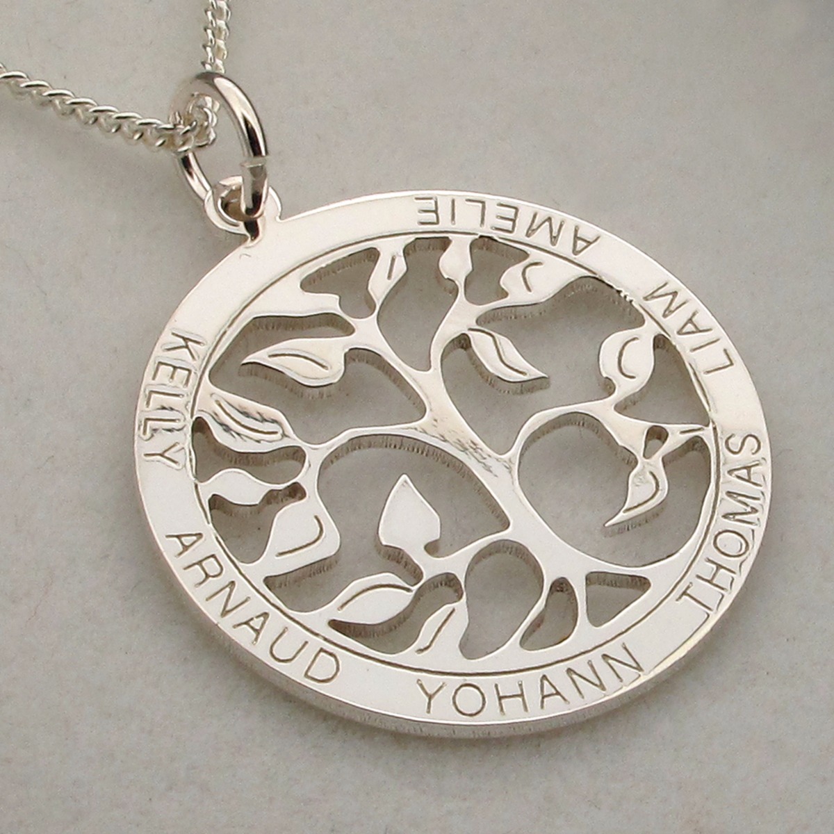 9ct White Gold Filigree Tree of Life Disc Personalised Family Necklace